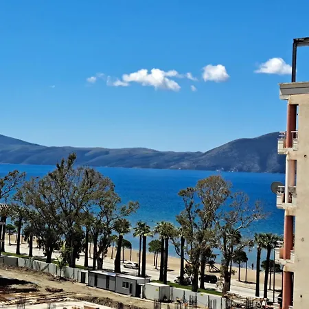 Διαμέρισμα Lungomare Rei's